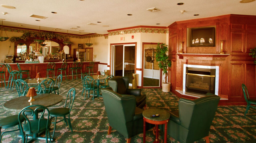 Wisconsin Dells bar Wintergreen Lounge