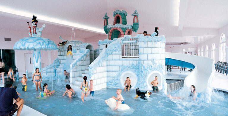 toddler-friendly indoor waterparks