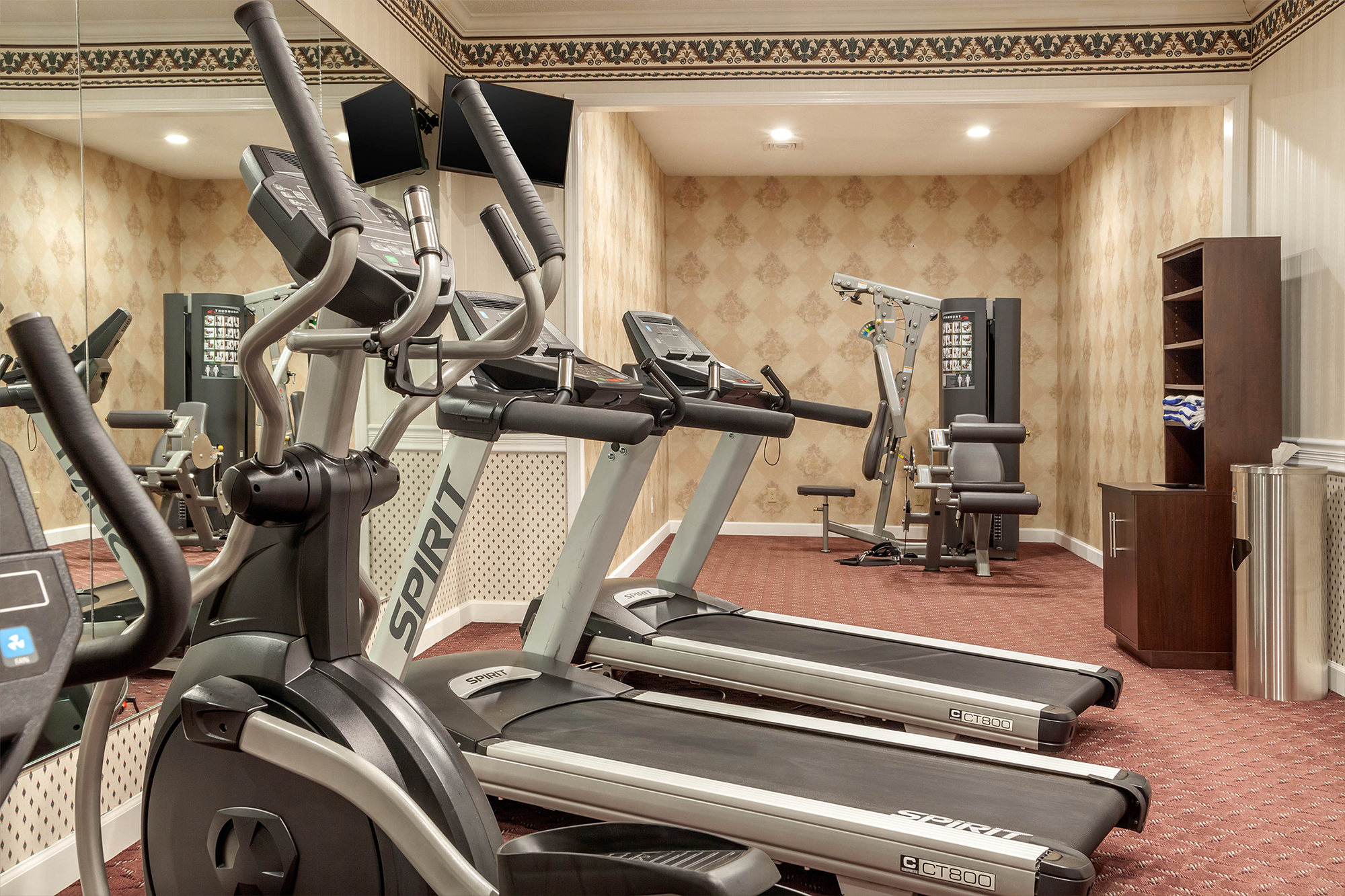a great Wisconsin Dells hotel fitness center